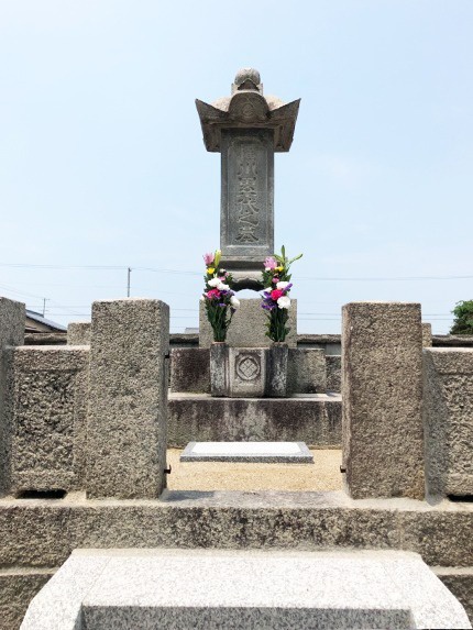 横川様